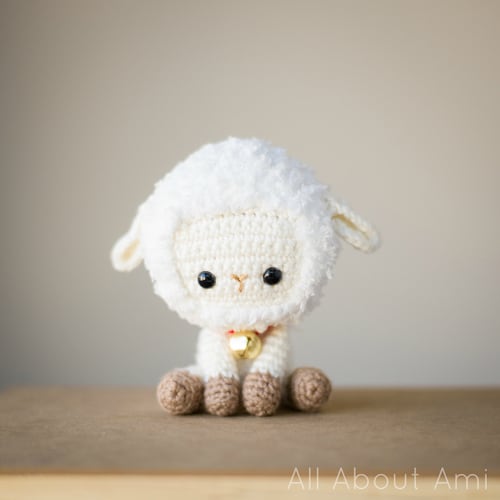 Adorable crocheted stuffed sheep