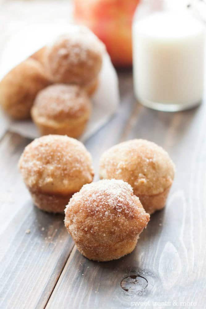 Mini apple donut muffins 15 Best Fall Muffin Recipes That Are Yummy