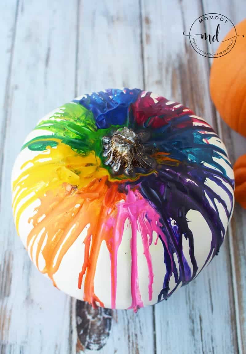 DIY crayon drip pumpkins 15 Festive Pumpkin Decorating Ideas