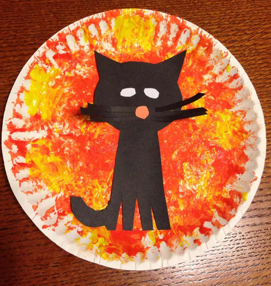 Paper plate Halloween cat