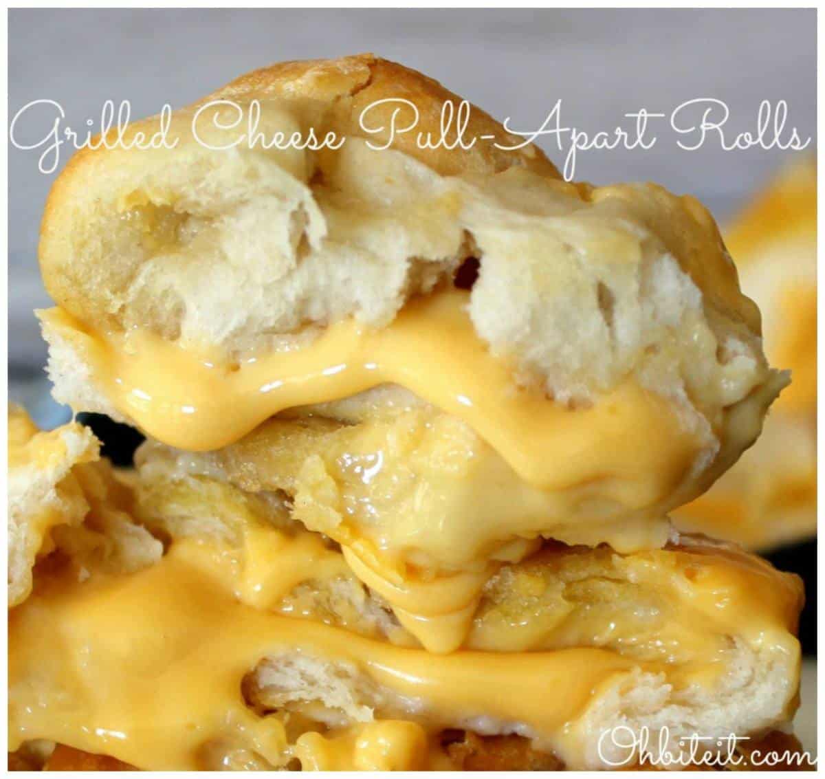 Grilled cheese pull-apart rolls
