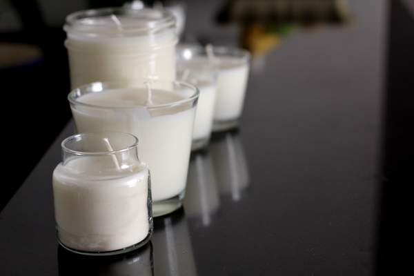 Simple homemade soy candles