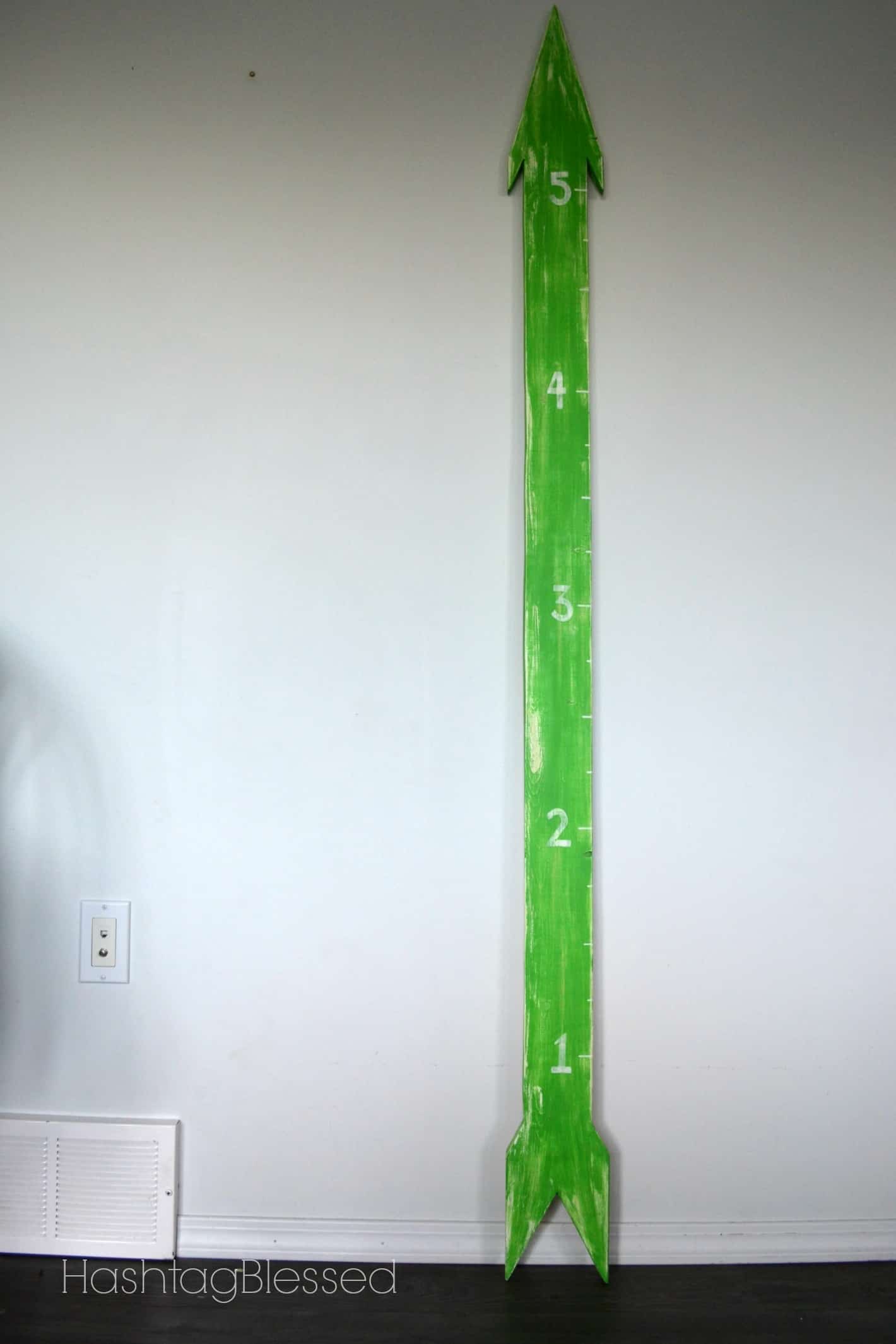 Painted arrow growth chart