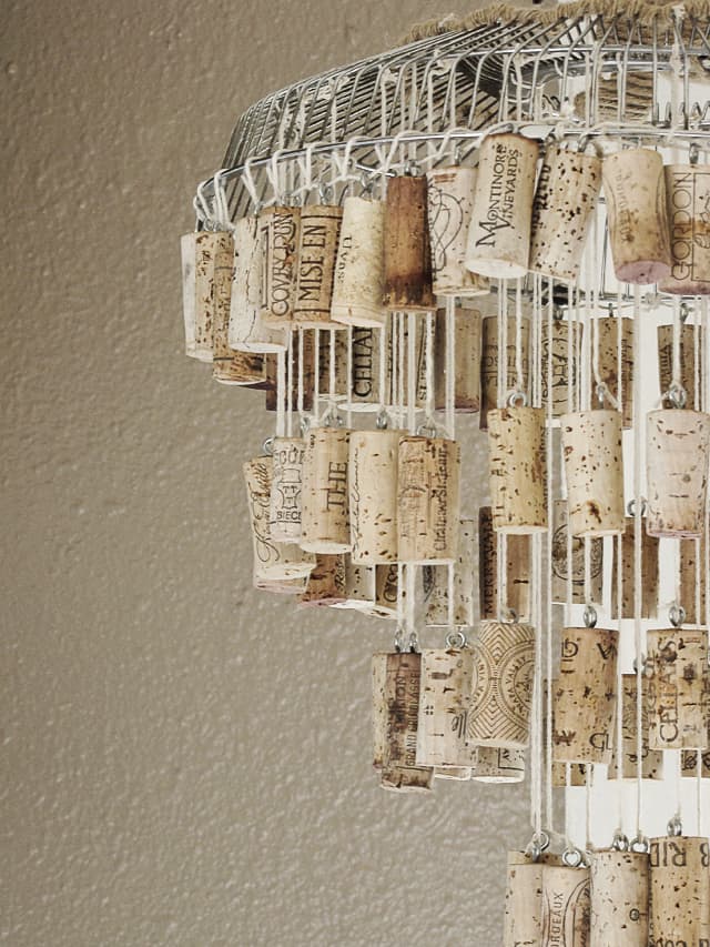 DIY wine cork chandelier